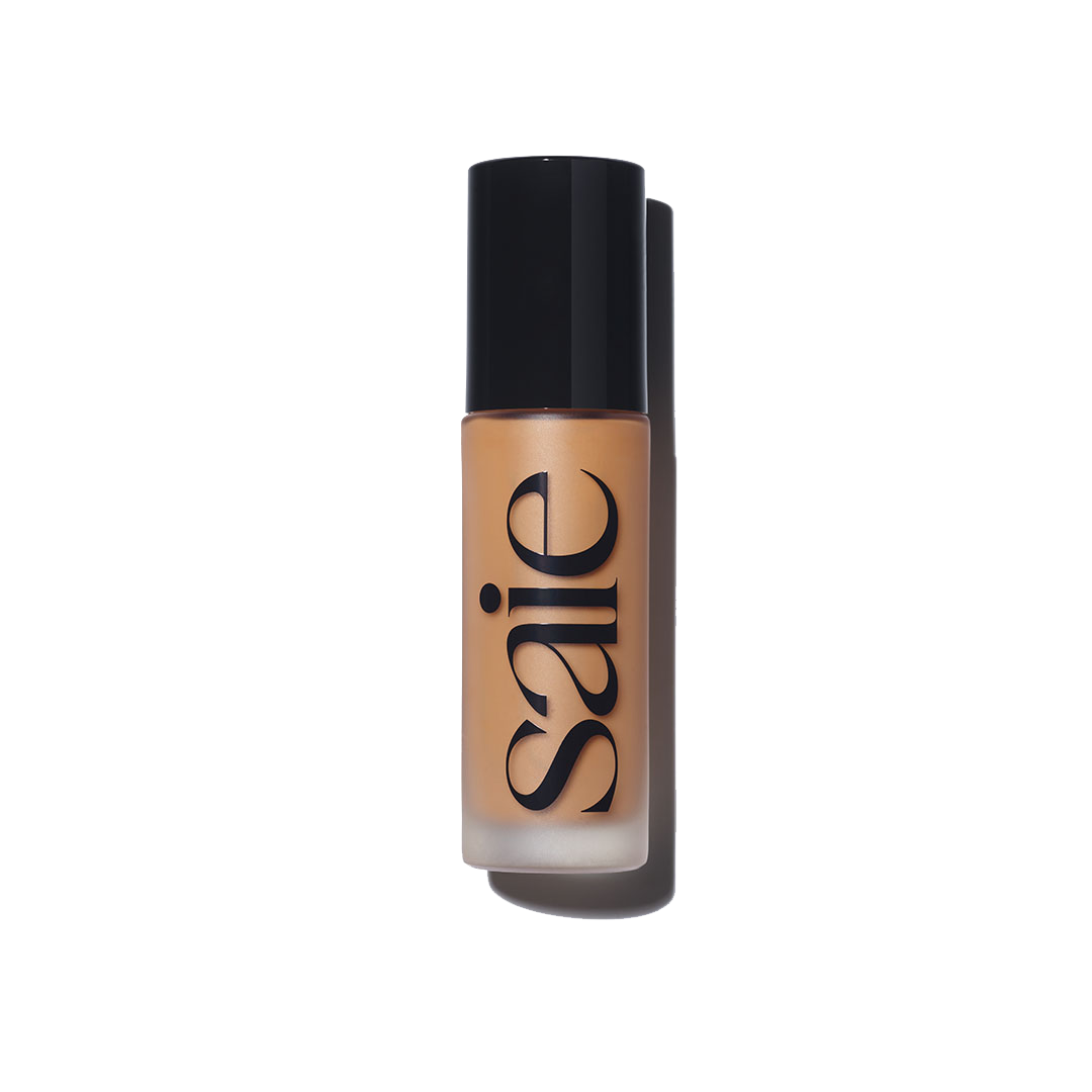 Base Ligera con Color Glowy Super Skin Tint — Saie