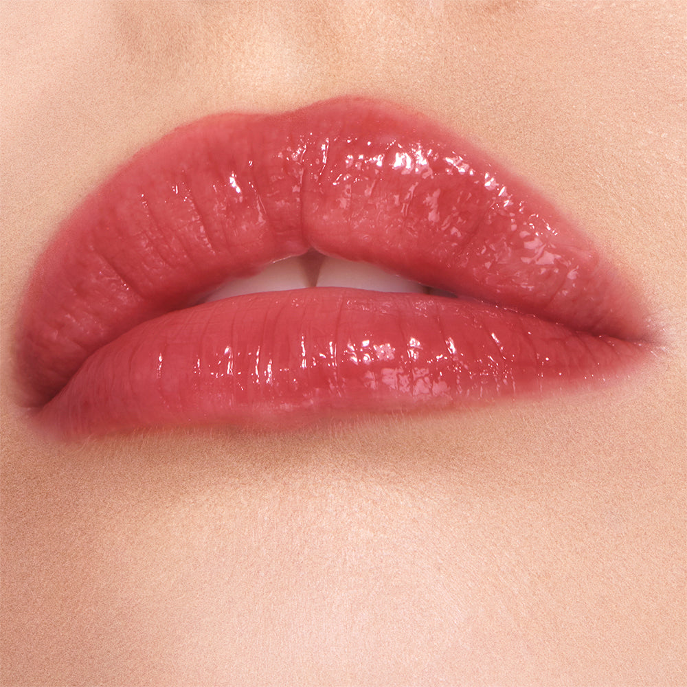 Brillo Labial Collagen Lip Bath — Charlotte Tilbury