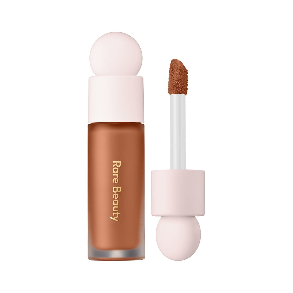 Corrector Liquid Touch de Rare Beauty, tono 450N