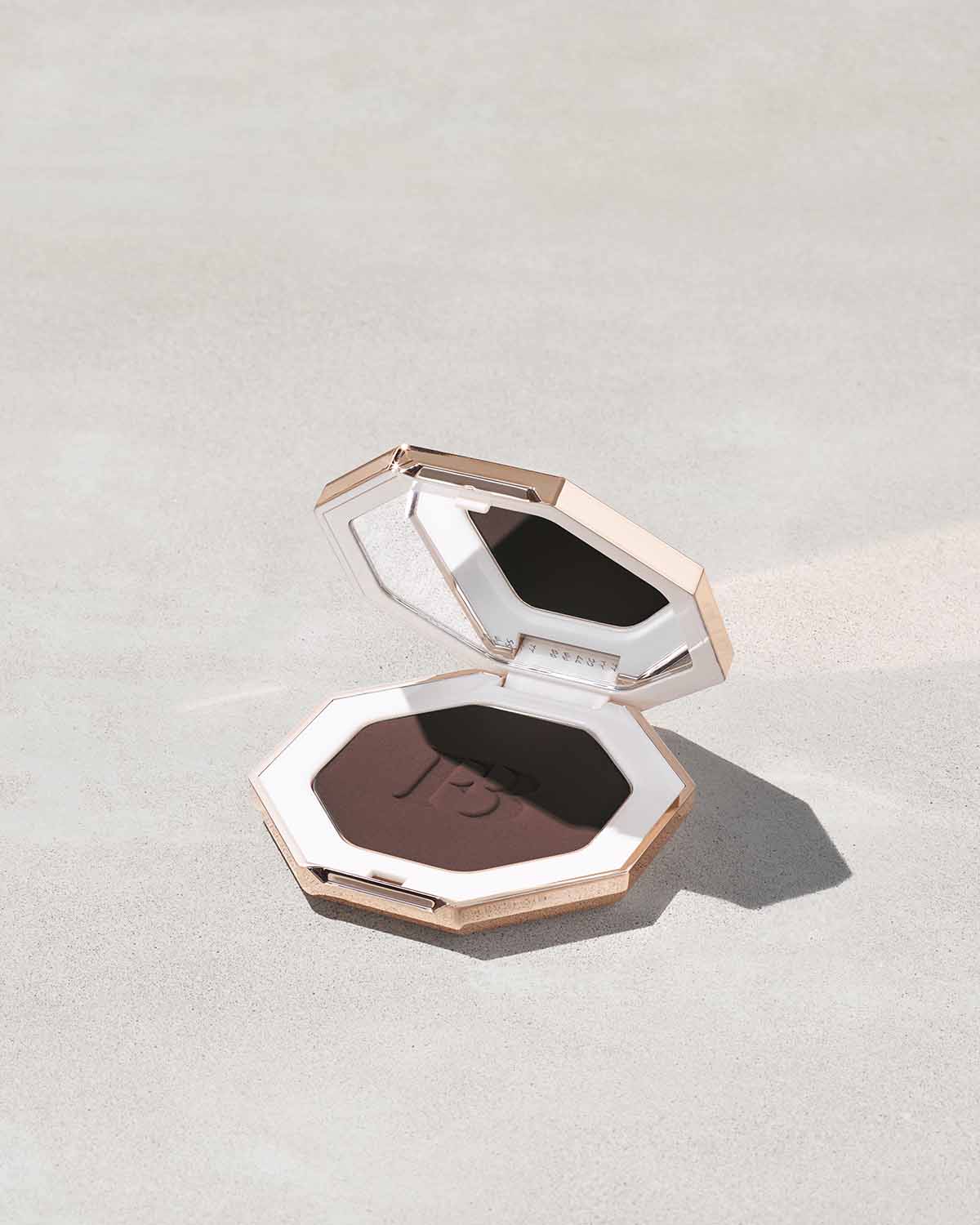 Bronceador en Polvo Sun Stalk'r — Fenty Beauty by Rihanna