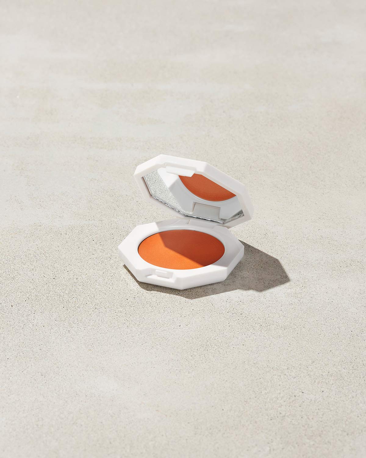Rubor en Crema Cheeks Out Freestyle — Fenty Beauty by Rihanna