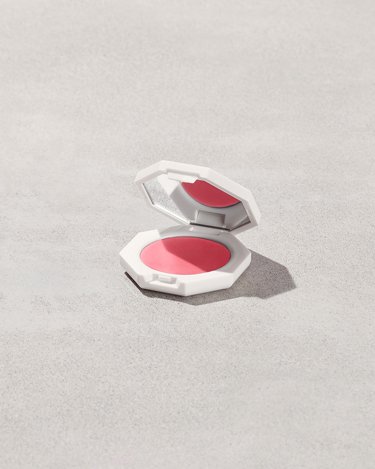 Rubor en Crema Cheeks Out Freestyle — Fenty Beauty by Rihanna