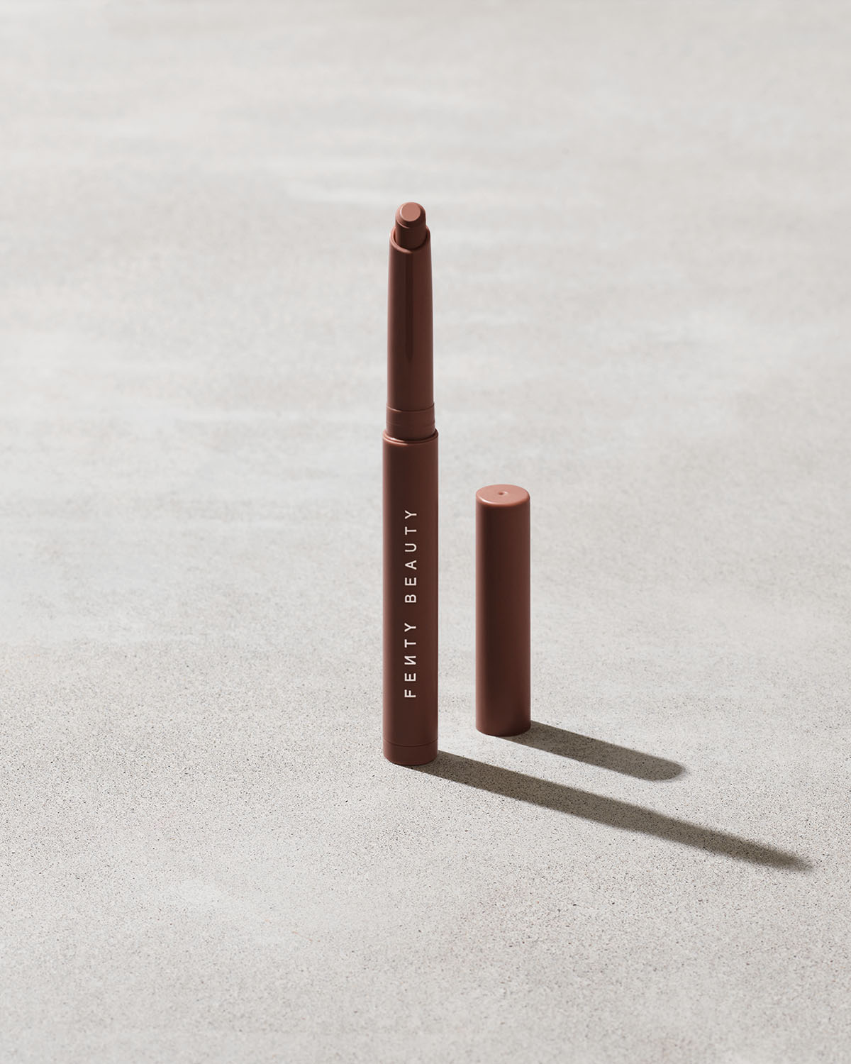 Sombra en Lápiz de Larga Duración Shadowstix — Fenty Beauty by Rihanna
