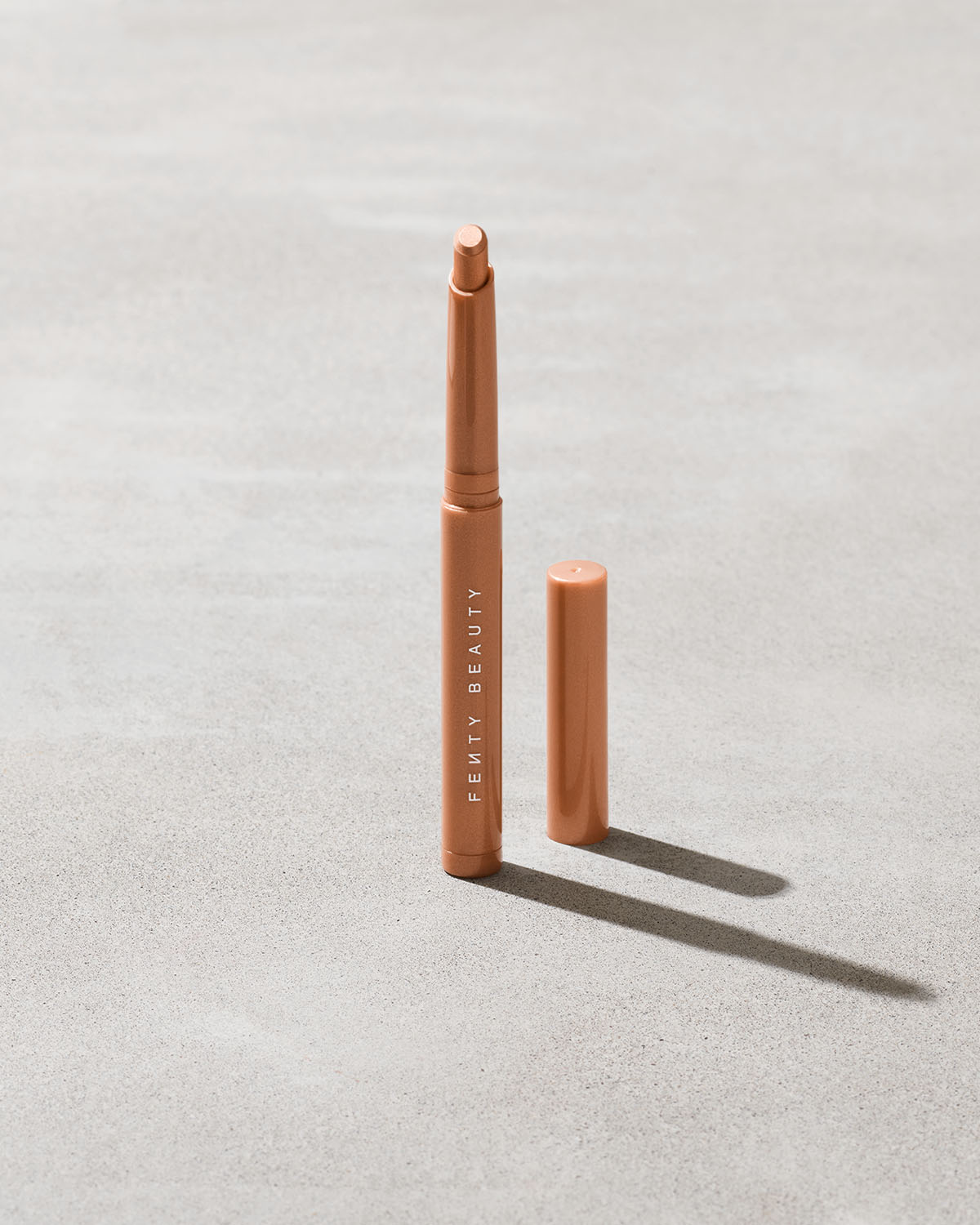 Sombra en Lápiz de Larga Duración Shadowstix — Fenty Beauty by Rihanna