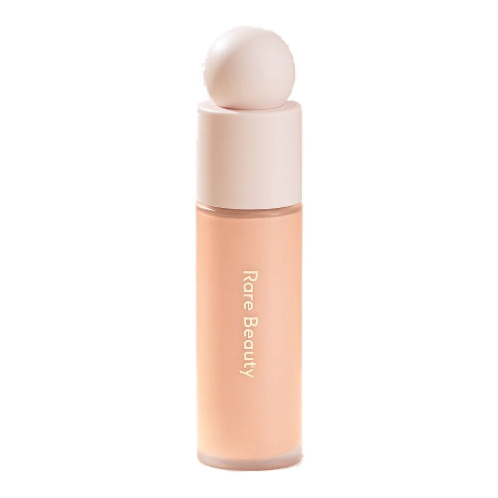 Base Liquid Touch Weightless de Rare Beauty, tono 150C