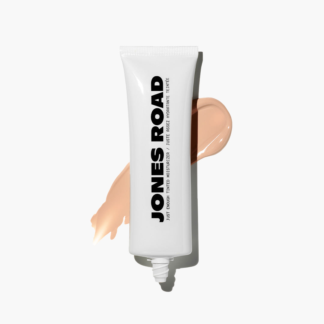 Hidratante con Color Just Enough — Jones Road