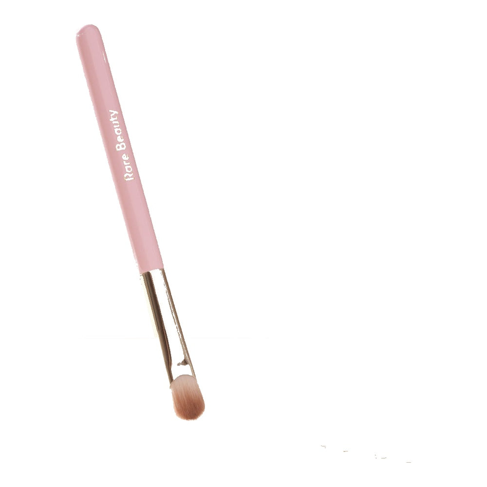 Brocha para sombras Stay Vulnerable de Rare Beauty