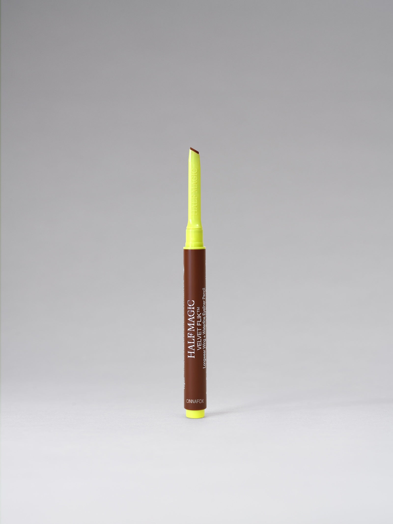 Delineador Retráctil Velvet Flik — Half Magic