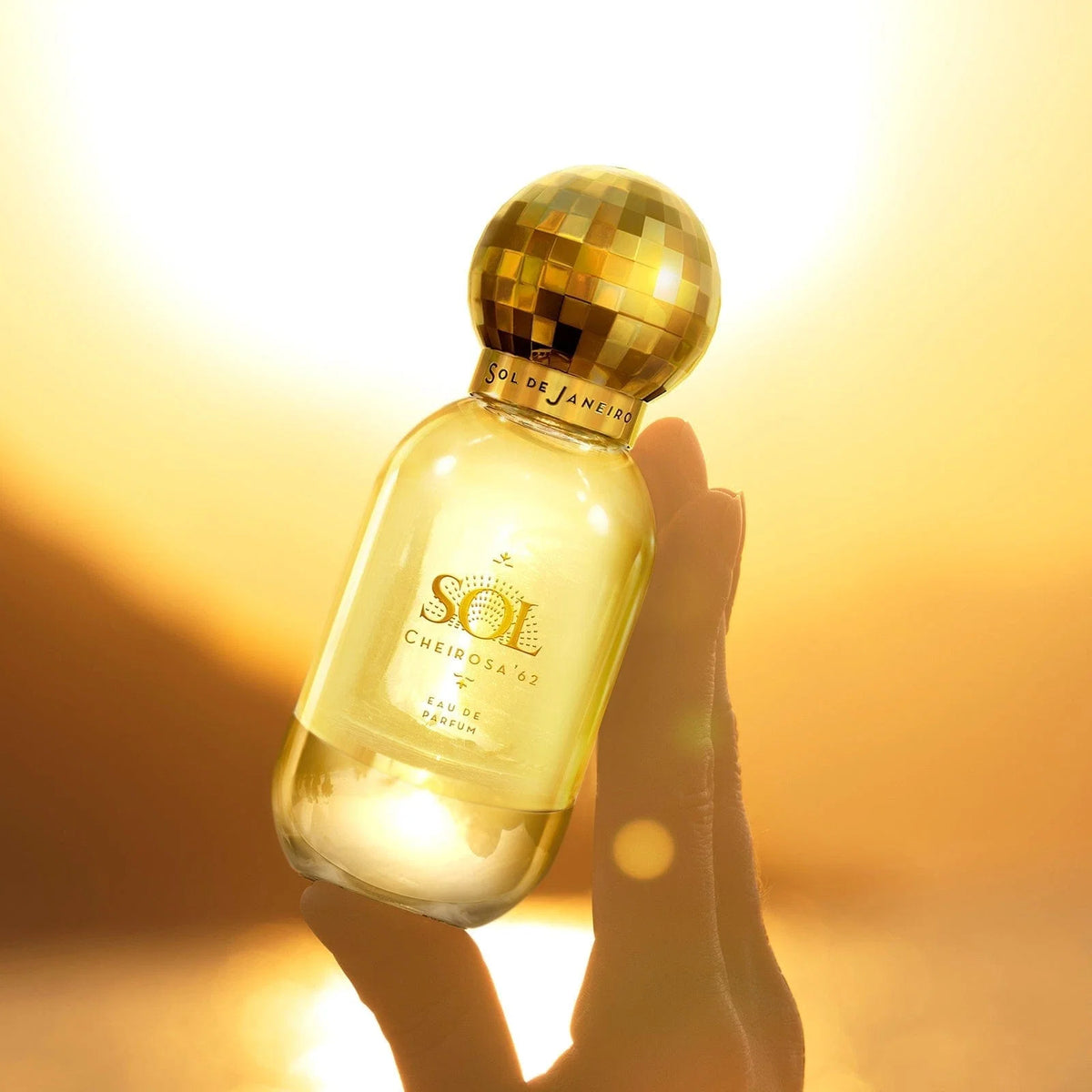SOL Cheirosa 62 Eau de Parfum detalle — Sol de Janeiro