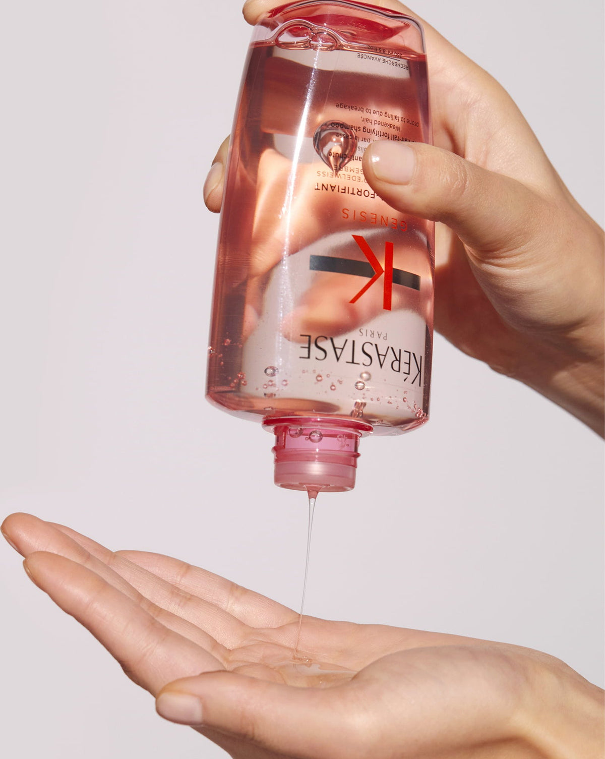 Shampoo Kérastase Genesis Hydra-Fortifiant anticaída cabello graso 250ml