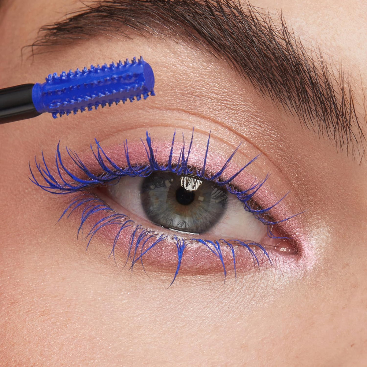 Máscara de Pestañas de Color Maxi Mod Colour — Kiko Milano