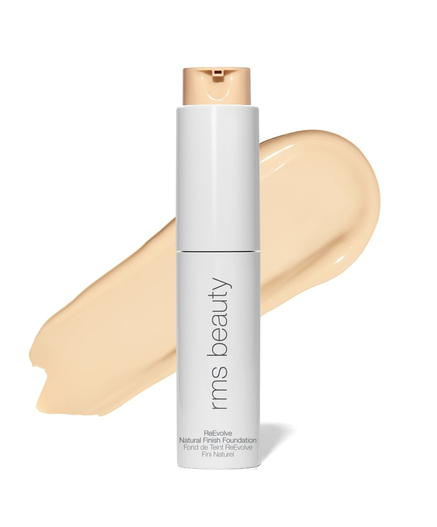 ReEvolve Natural Finish Liquid Foundation: base líquida